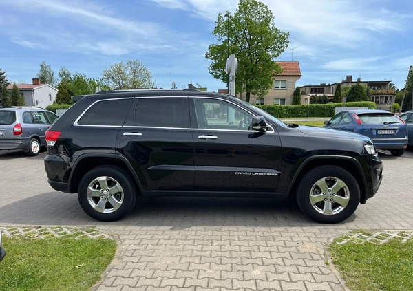 Jeep Grand Cherokee cena 103200 przebieg: 75500, rok produkcji 2015 z Koluszki małe 154